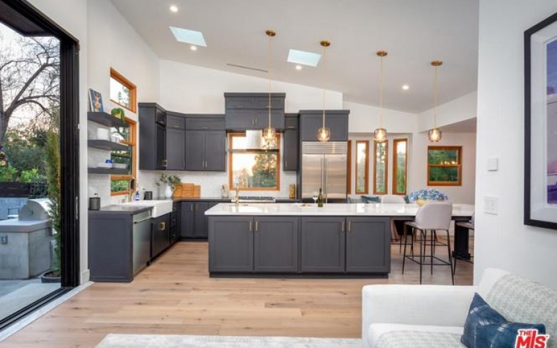 genMid.18-402108_9_4