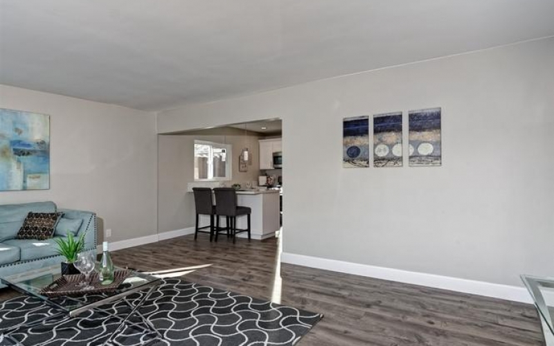 genMid.180066473_12_0