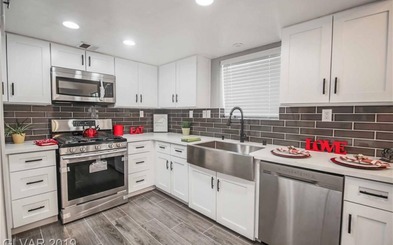 ISnu535mcz87eh1000000000