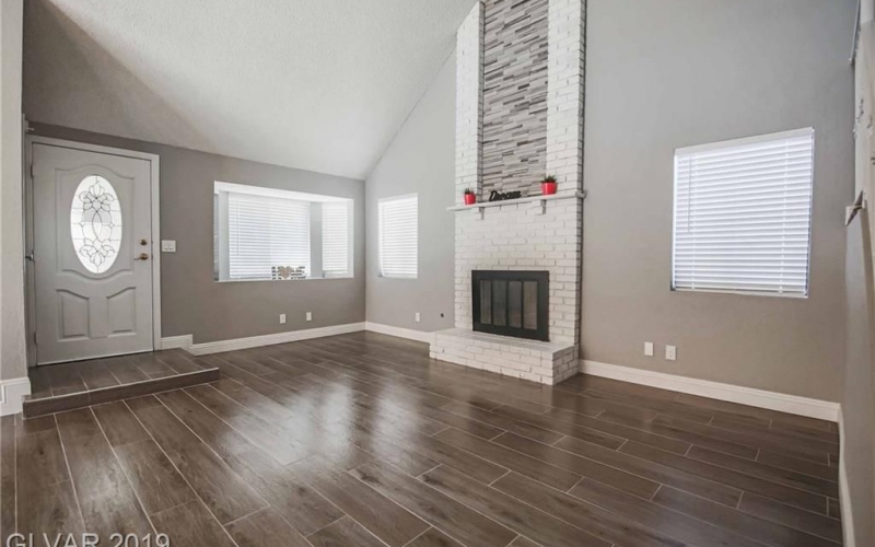 ISrtvd3usdz4vh1000000000