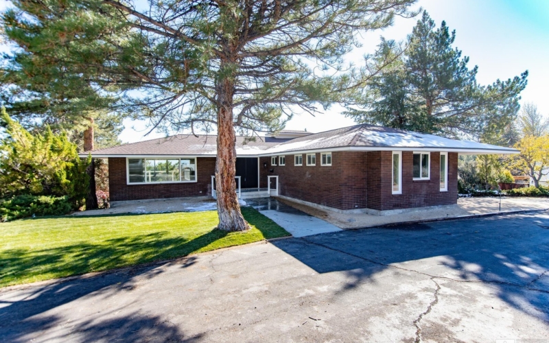 Reno Front