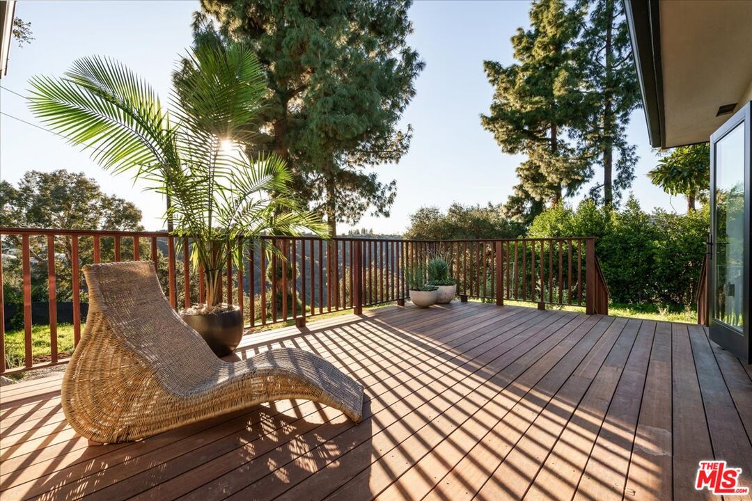 Alta Dena Deck 3