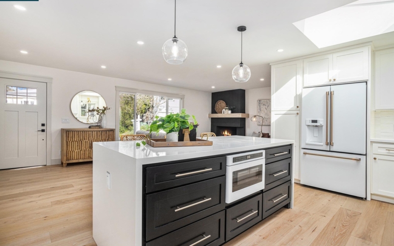 Summit Kitchen Island