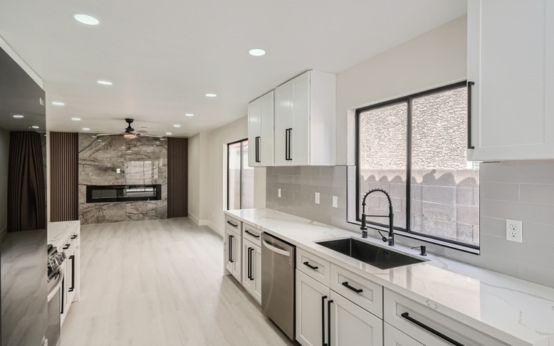 Vegas 3 Fireplace Kitchen