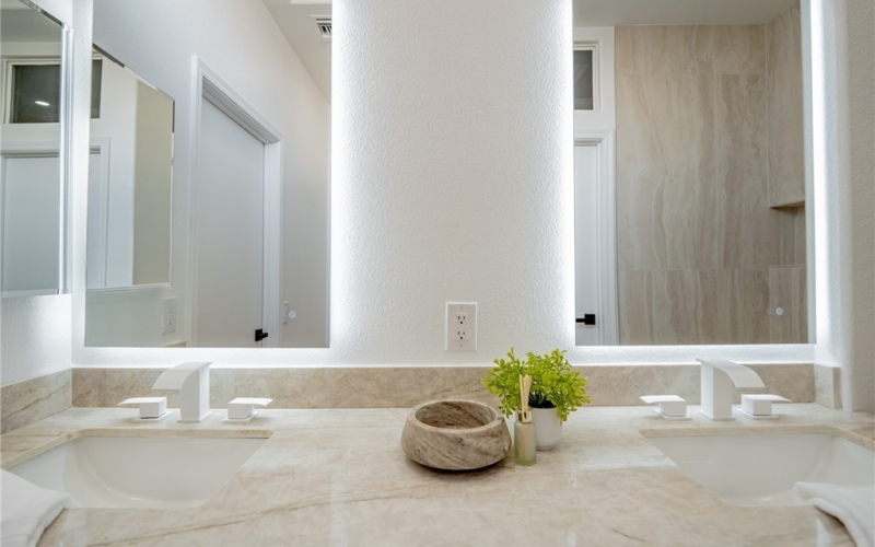 Keysborough Primary Vanity